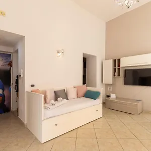 With Sea View With 2 Lifts Above Montesanto! Appartamento