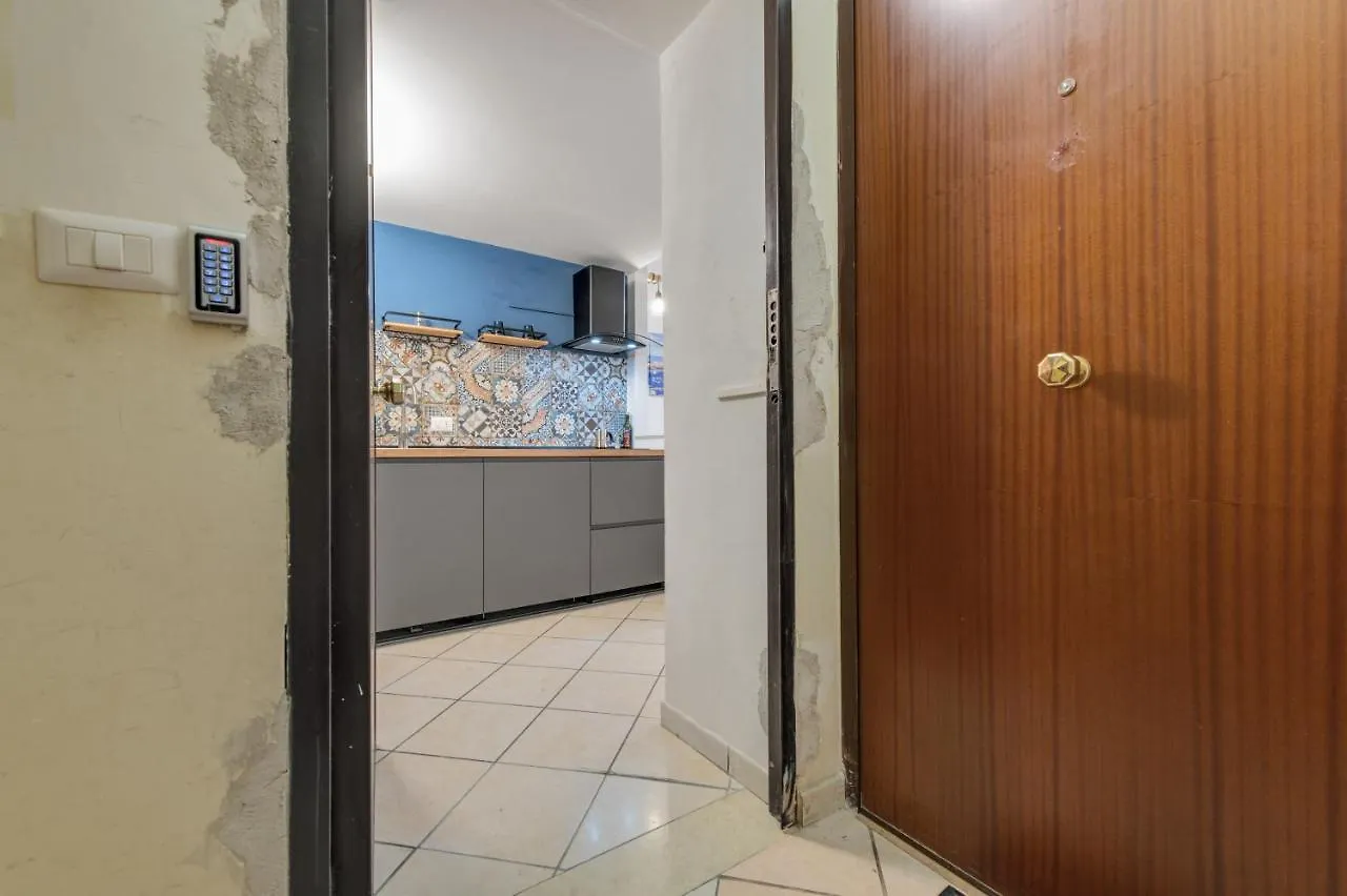 Apartment Spaccanapoli - Fully Equipped Studio