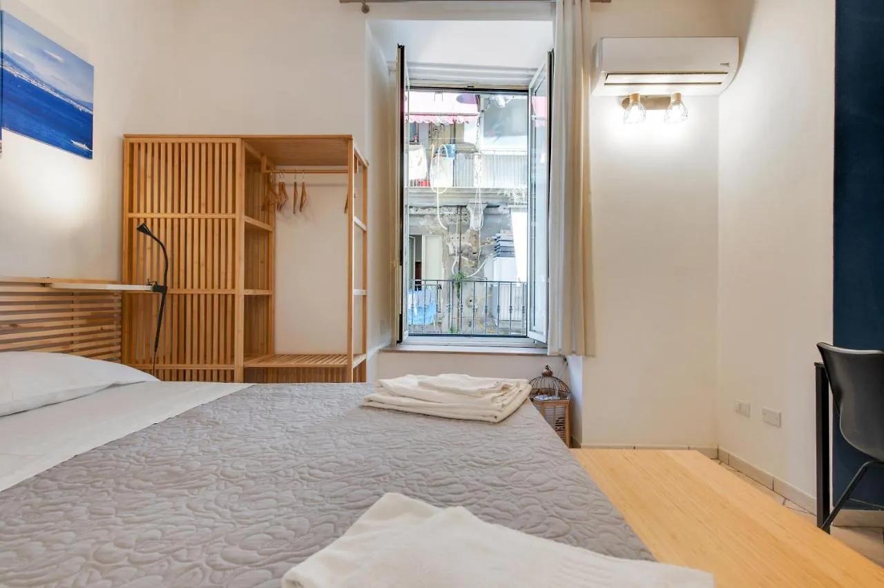 Spaccanapoli - Fully Equipped Studio Italy